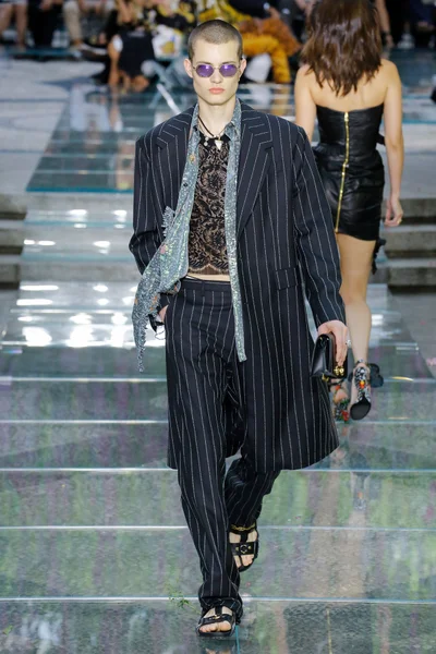 Look 56